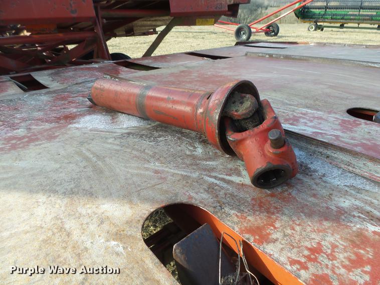 image for item DB7317 New Holland Stackliner 1034 bale stacker