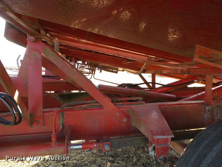 image for item DB7317 New Holland Stackliner 1034 bale stacker