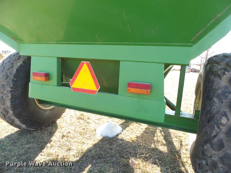 image for item DB7321 Unverferth Brent 420 grain cart