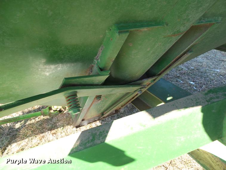 image for item DB7321 Unverferth Brent 420 grain cart