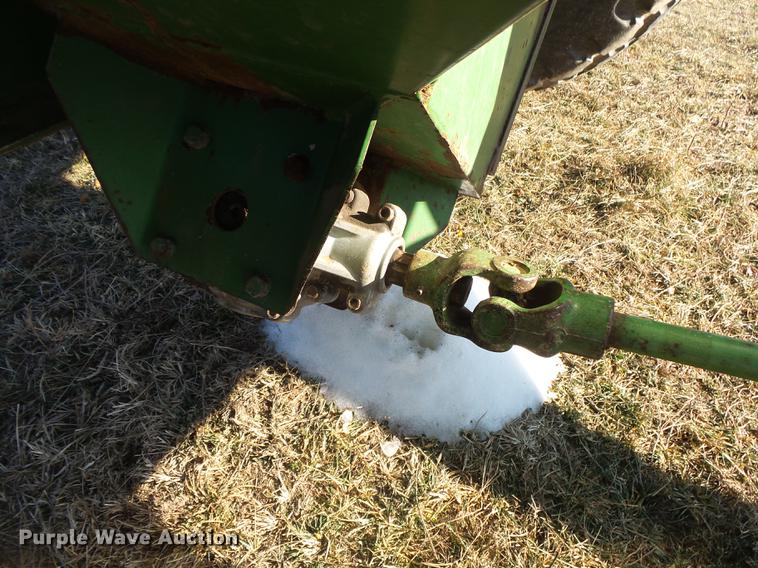 image for item DB7321 Unverferth Brent 420 grain cart