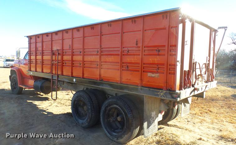 image for item DC0511 1976 Chevrolet C65 grain truck