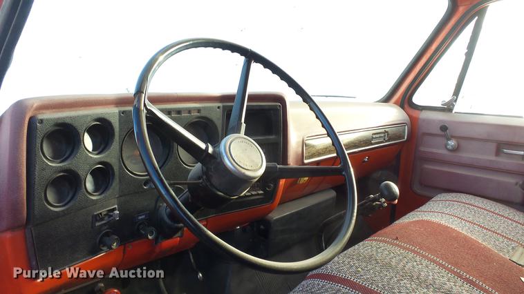 image for item DC0511 1976 Chevrolet C65 grain truck