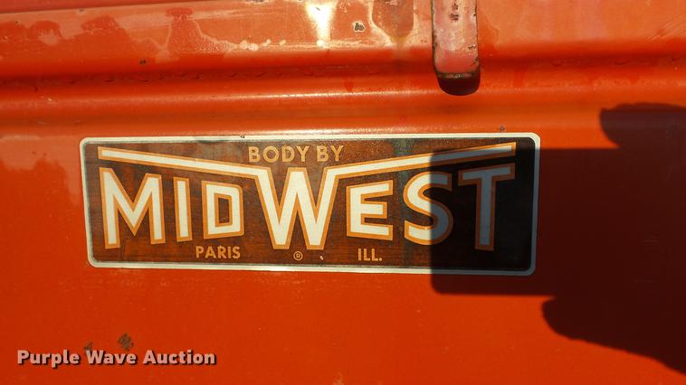 image for item DC0511 1976 Chevrolet C65 grain truck