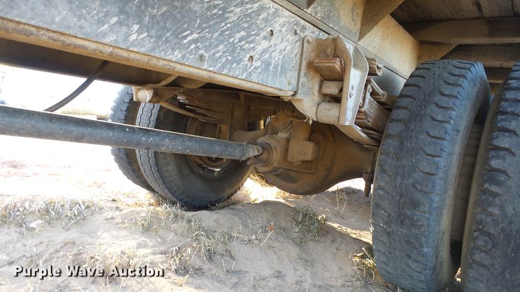 image for item DC0511 1976 Chevrolet C65 grain truck