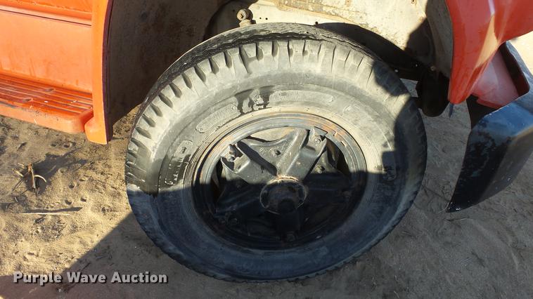 image for item DC0511 1976 Chevrolet C65 grain truck