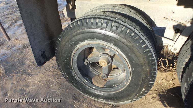 image for item DC0511 1976 Chevrolet C65 grain truck