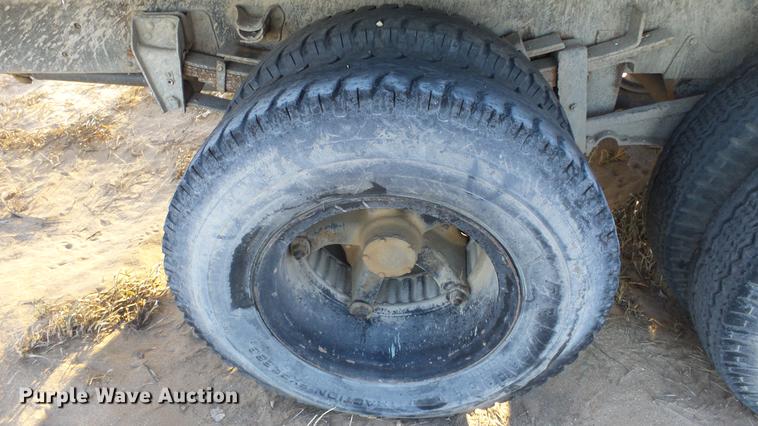 image for item DC0511 1976 Chevrolet C65 grain truck