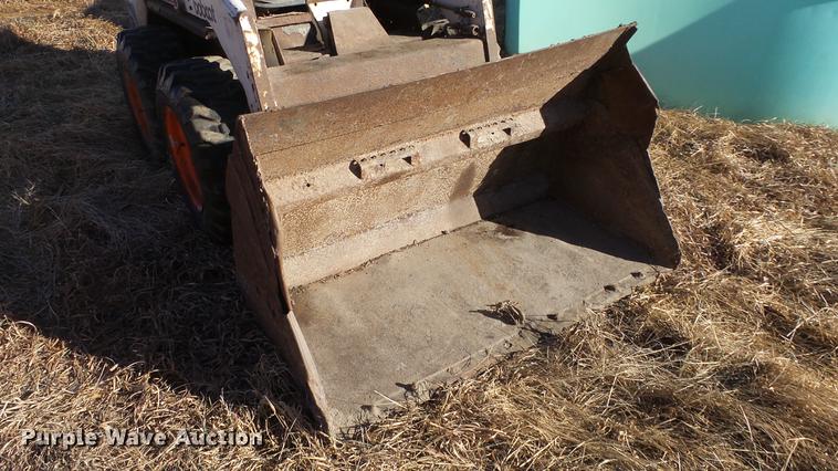 image for item DC0527 1994 Bobcat 743B skid steer