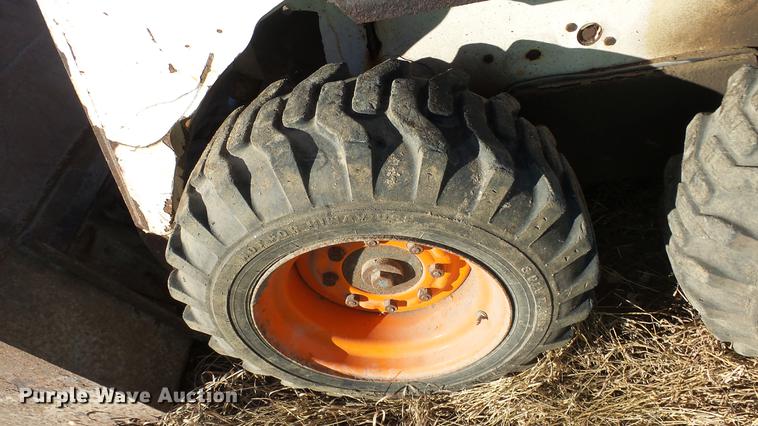 image for item DC0527 1994 Bobcat 743B skid steer