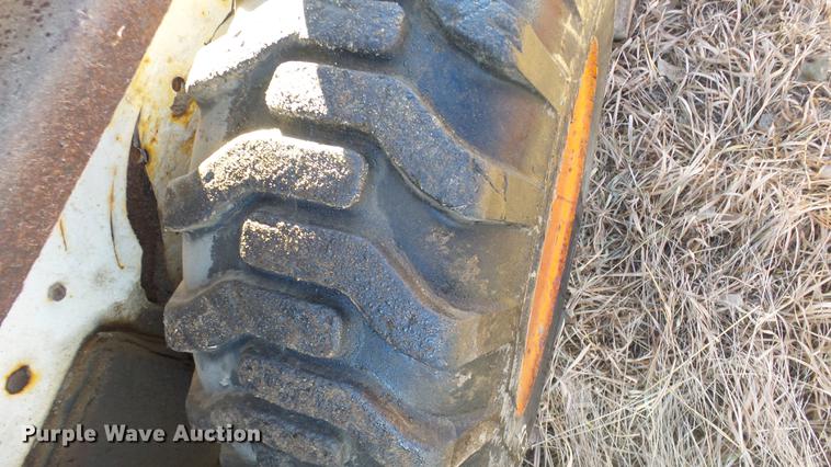 image for item DC0527 1994 Bobcat 743B skid steer