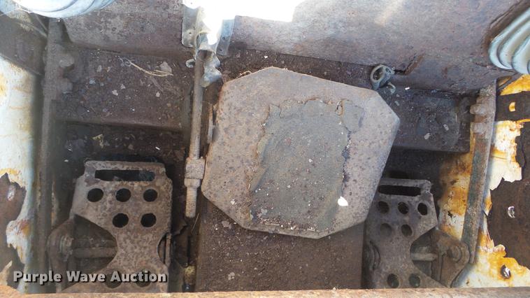 image for item DC0527 1994 Bobcat 743B skid steer