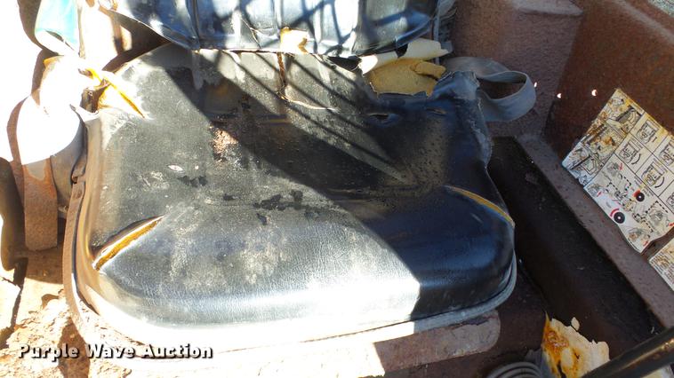 image for item DC0527 1994 Bobcat 743B skid steer