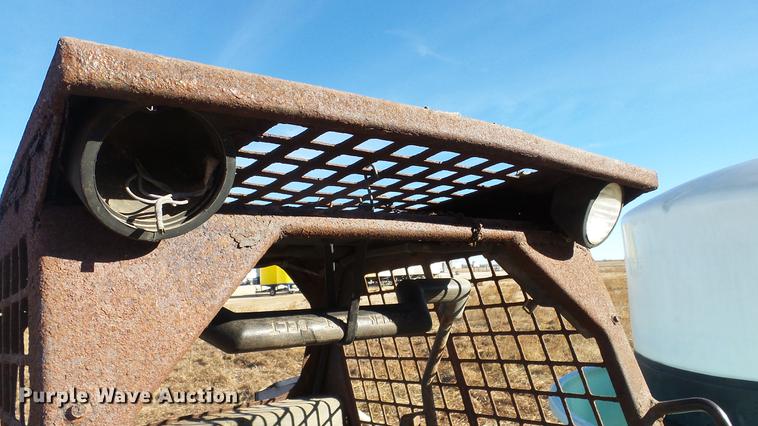 image for item DC0527 1994 Bobcat 743B skid steer