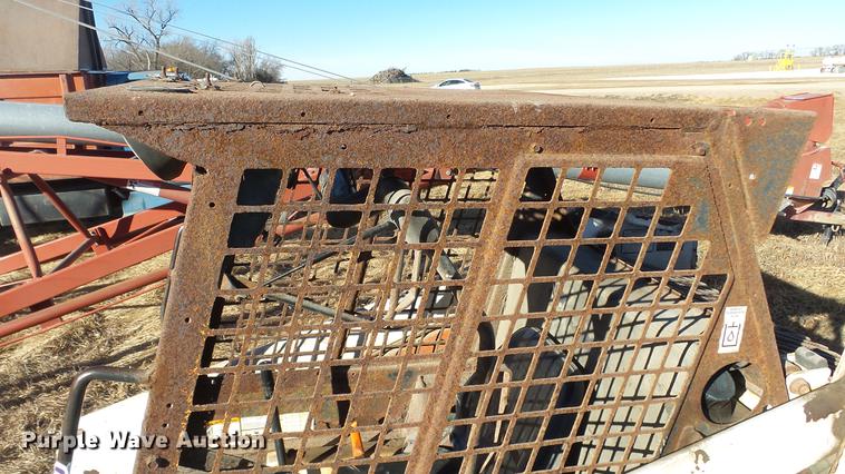 image for item DC0527 1994 Bobcat 743B skid steer