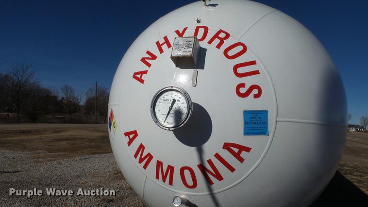 image for item DC0529 Delta Southern anhydrous ammonia tank