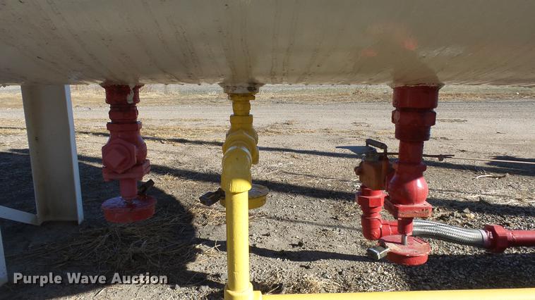 image for item DC0529 Delta Southern anhydrous ammonia tank