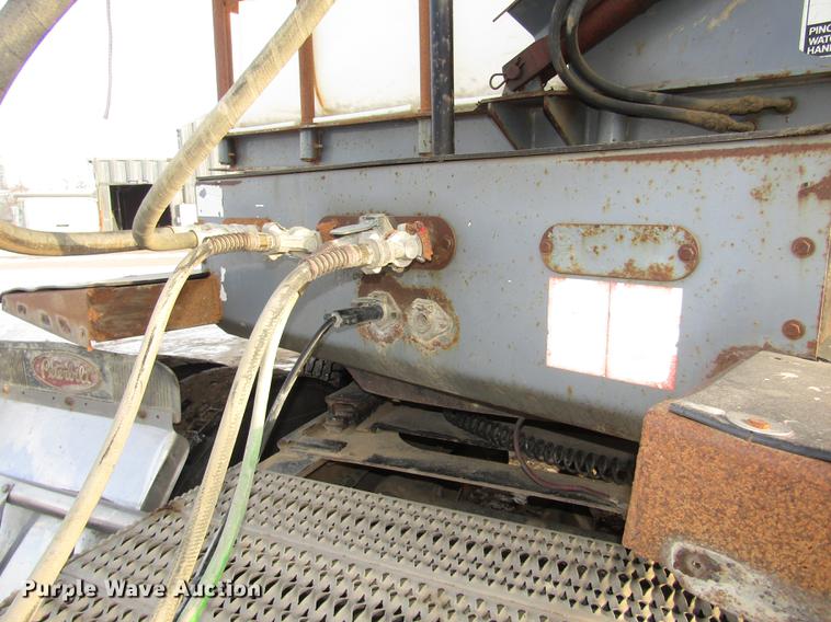 image for item DD2941 2000 Smithco 3003BH side dump trailer