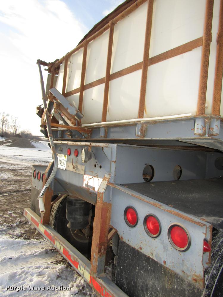 image for item DD2941 2000 Smithco 3003BH side dump trailer