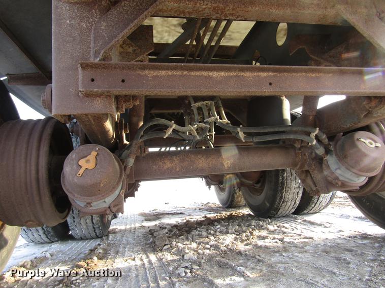 image for item DD2941 2000 Smithco 3003BH side dump trailer