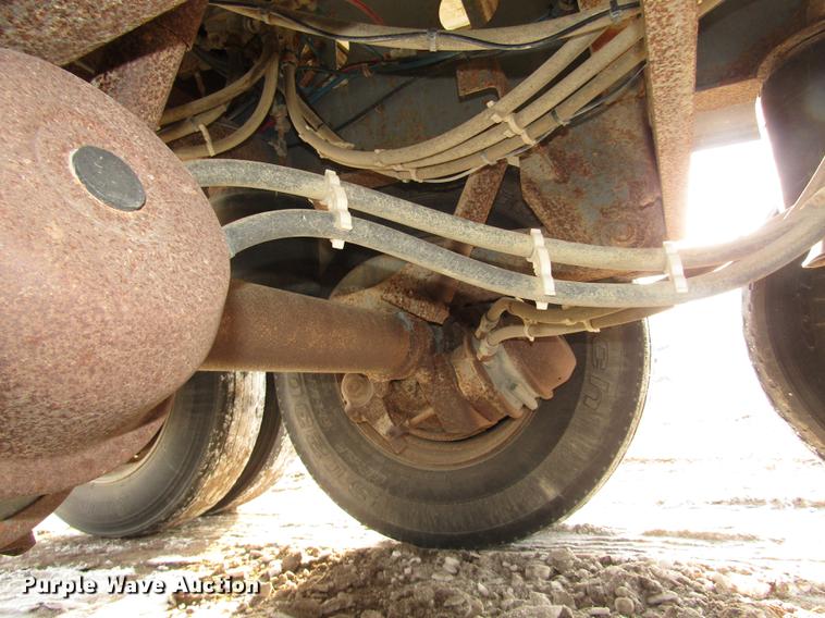 image for item DD2941 2000 Smithco 3003BH side dump trailer