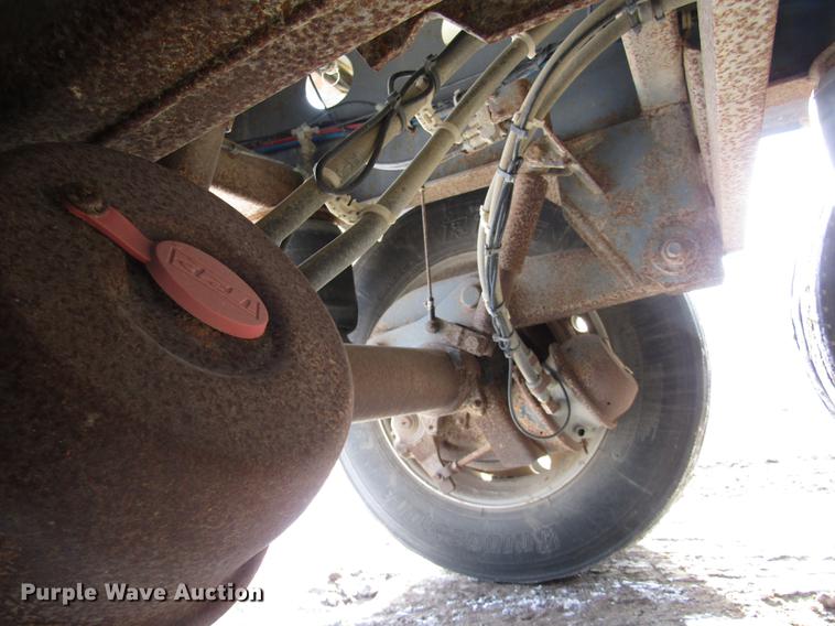 image for item DD2941 2000 Smithco 3003BH side dump trailer