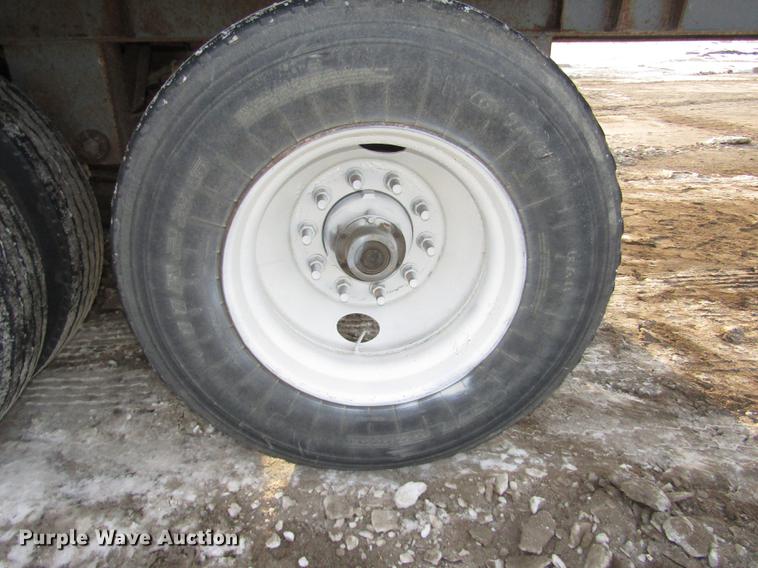 image for item DD2941 2000 Smithco 3003BH side dump trailer