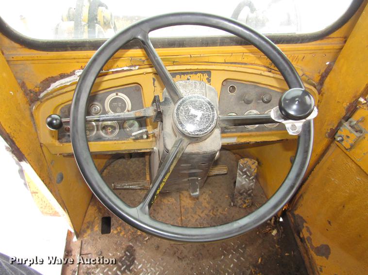 image for item DD2946 John Deere 544H wheel loader