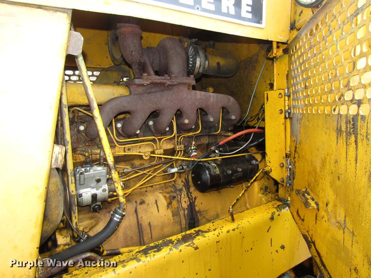 image for item DD2946 John Deere 544H wheel loader