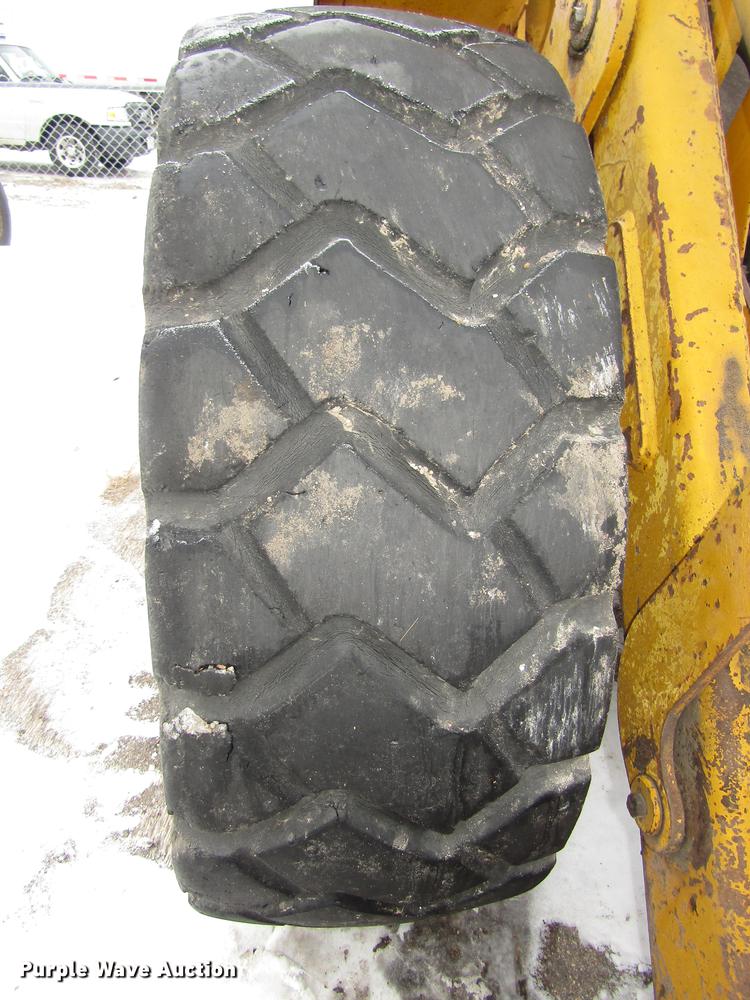 image for item DD2946 John Deere 544H wheel loader