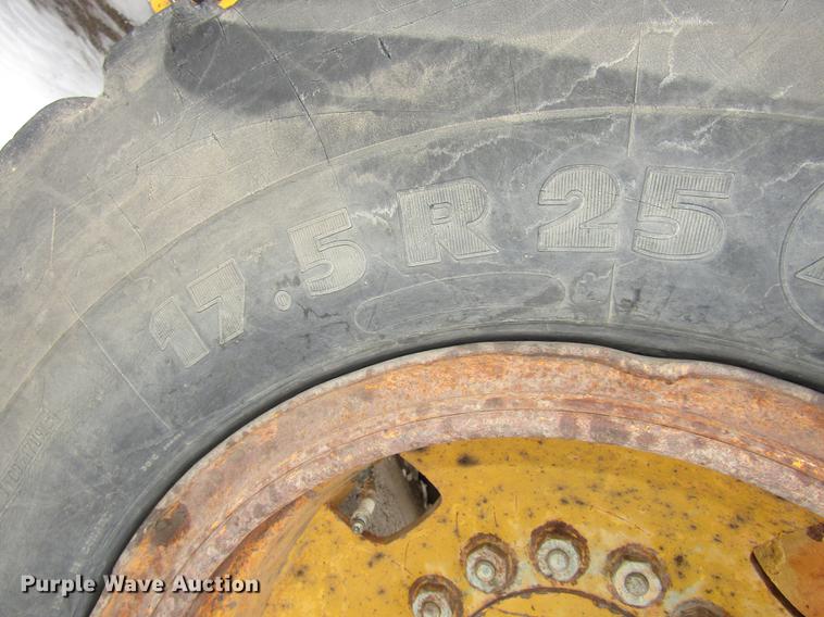 image for item DD2946 John Deere 544H wheel loader