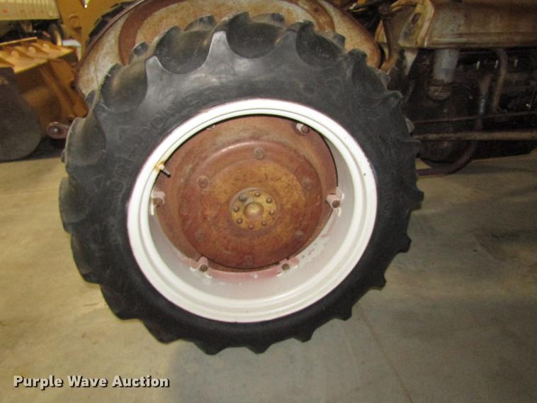 image for item DD2952 Ford Ferguson System tractor