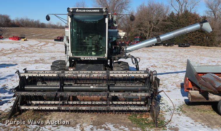 image for item DD9533 Gleaner F2 combine