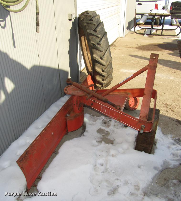 image for item DO9059 Tractor accessories