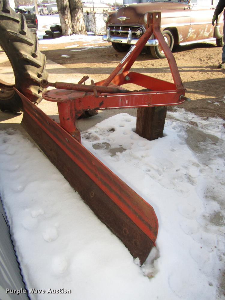 image for item DO9059 Tractor accessories