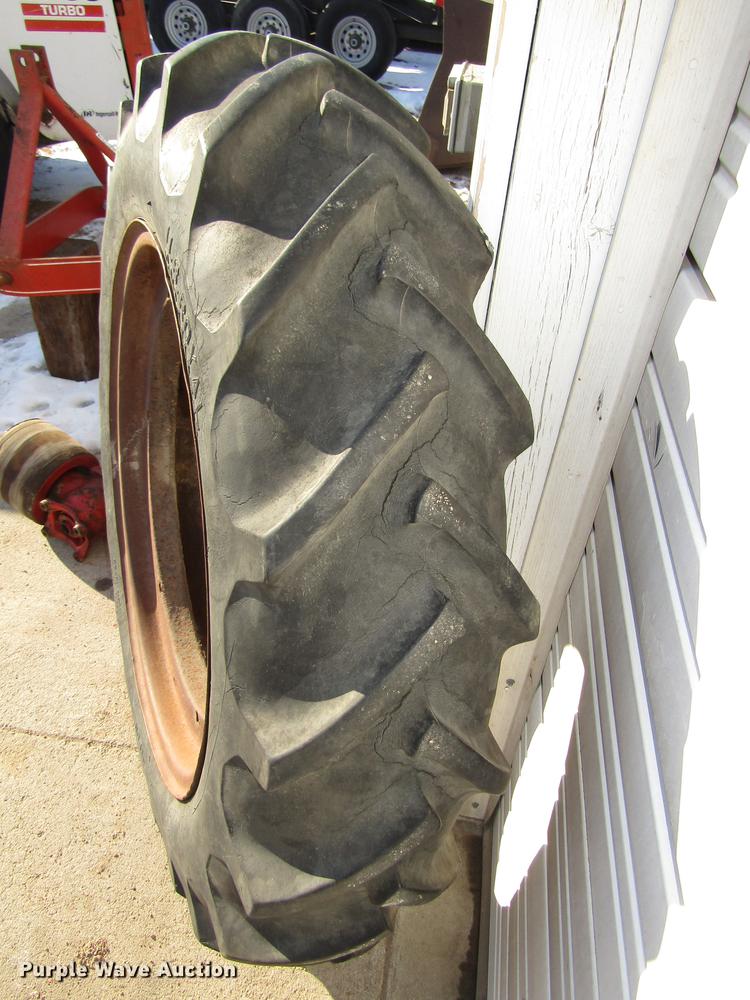 image for item DO9059 Tractor accessories