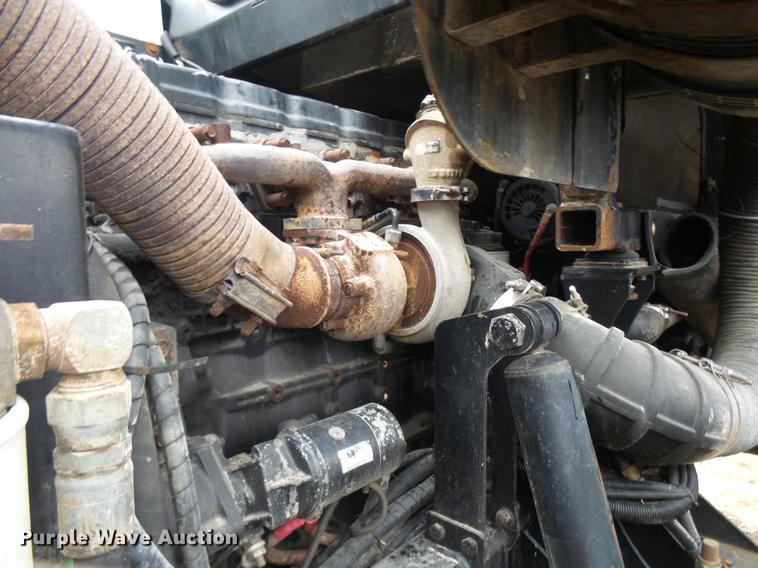 image for item DX9346 2009 GVM Prowler 9275 self-propelled applicator