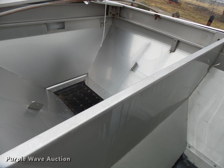 image for item DX9346 2009 GVM Prowler 9275 self-propelled applicator