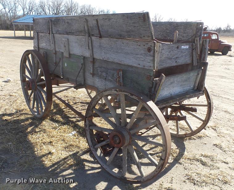 image for item DX9992 Hay wagon