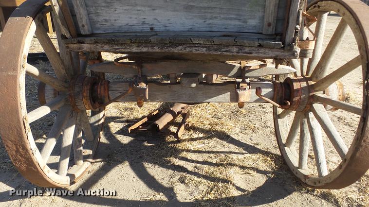 image for item DX9992 Hay wagon