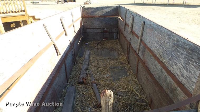 image for item DX9992 Hay wagon