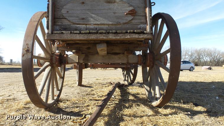 image for item DX9992 Hay wagon