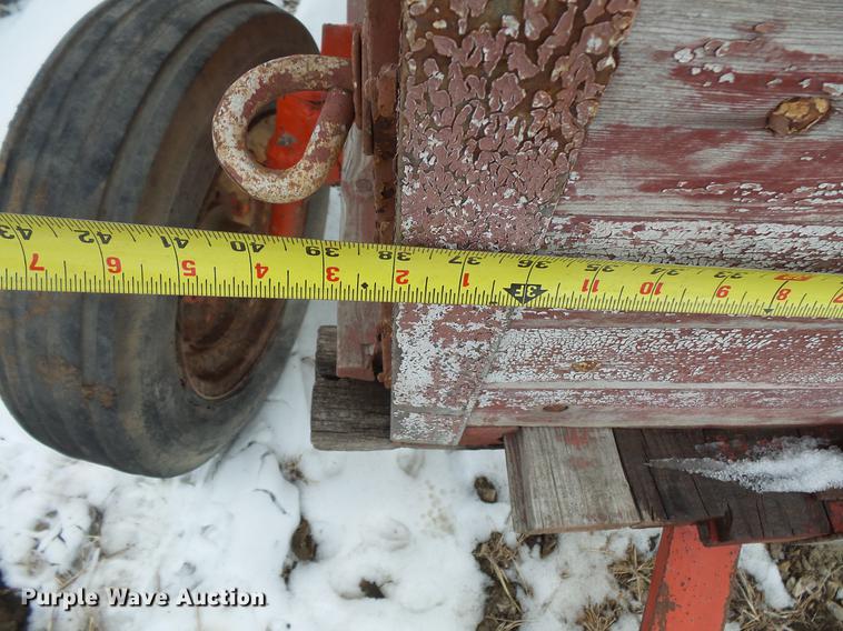 image for item EA9662 (2) grain wagons and hay trailer