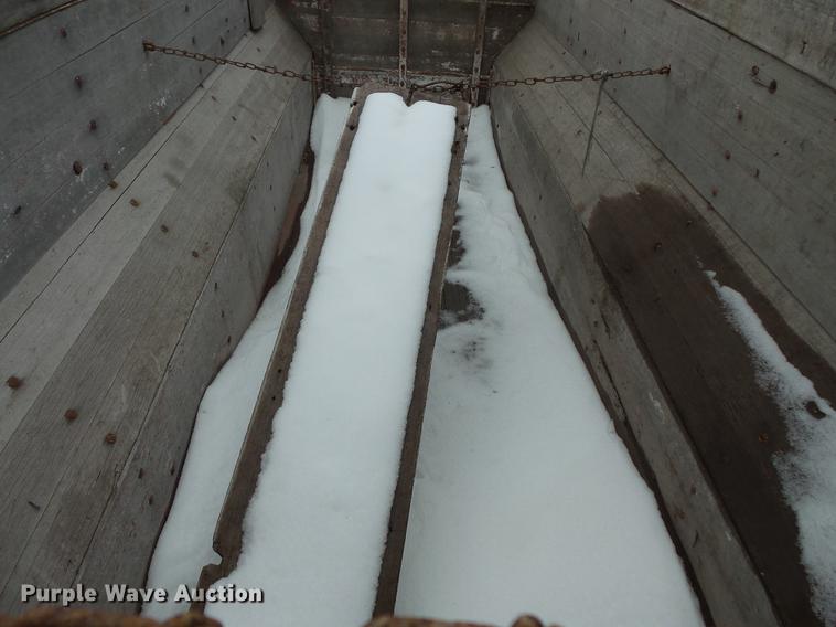 image for item EA9662 (2) grain wagons and hay trailer