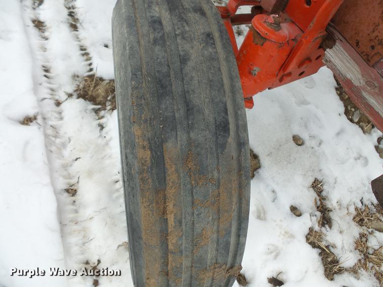 image for item EA9662 (2) grain wagons and hay trailer