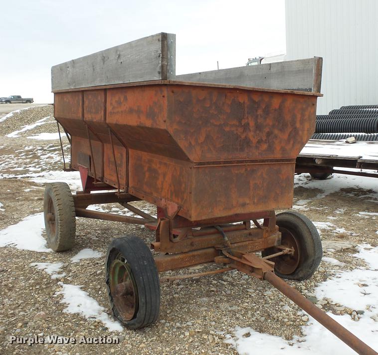 image for item EA9662 (2) grain wagons and hay trailer