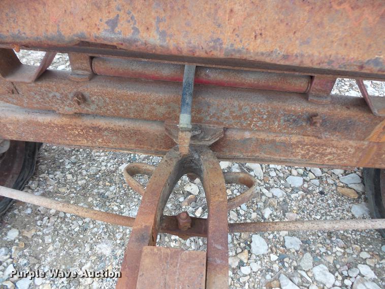 image for item EA9662 (2) grain wagons and hay trailer