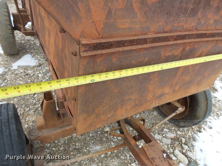 image for item EA9662 (2) grain wagons and hay trailer