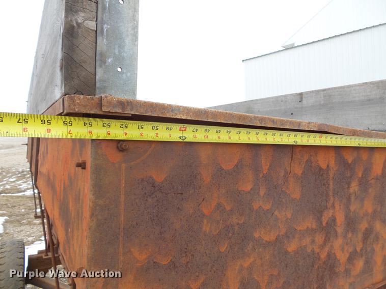 image for item EA9662 (2) grain wagons and hay trailer