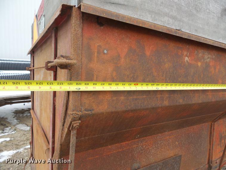 image for item EA9662 (2) grain wagons and hay trailer